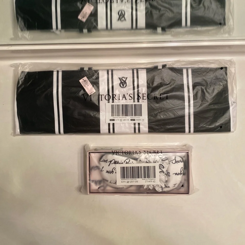 Victoria’s Secret Black and White Tote Bag and Sleep Set